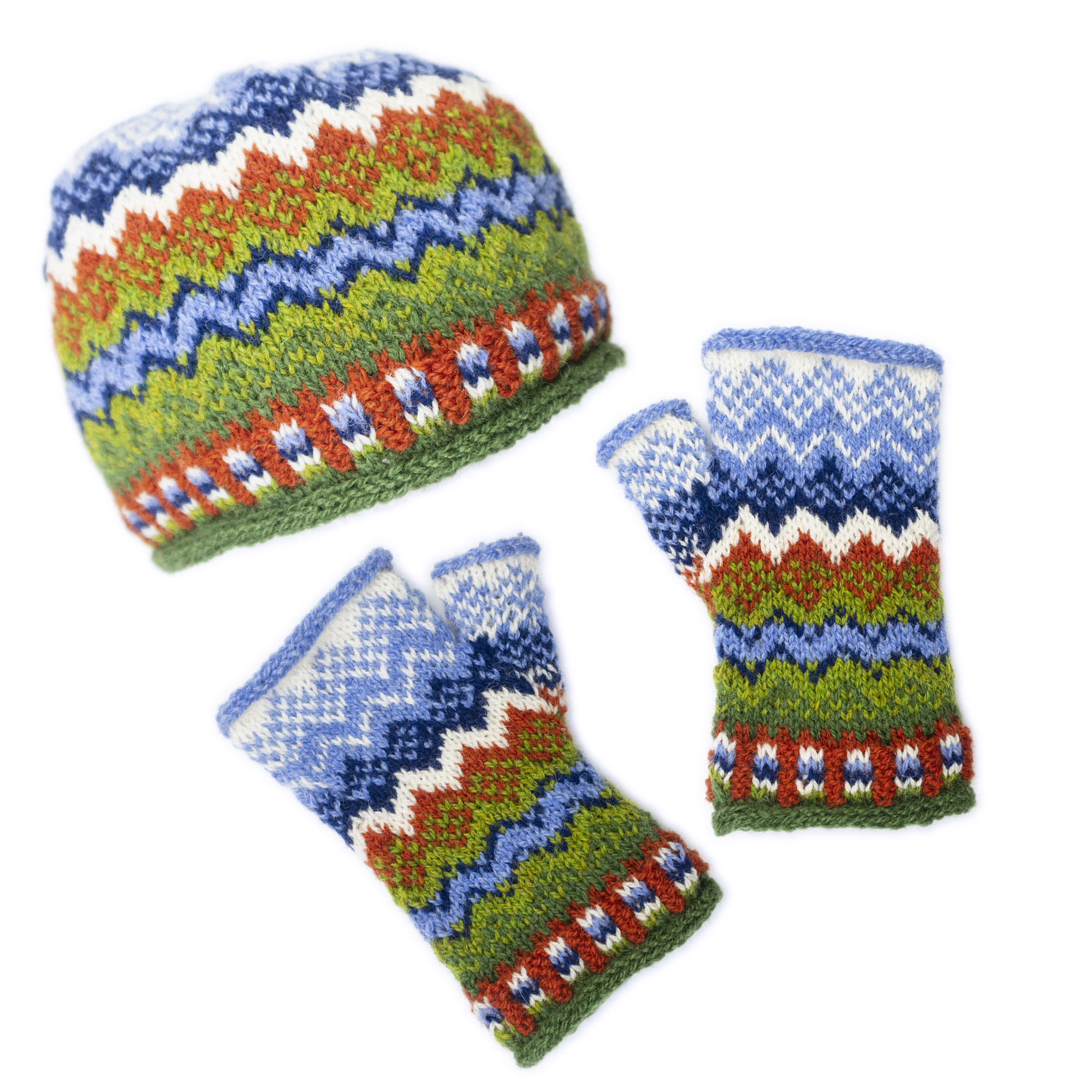 Glen Nevis Hat and Mitts kits | The Caledonian Wool Co.